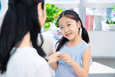 色情App：网络清朗行动：揭秘色情App整治风暴