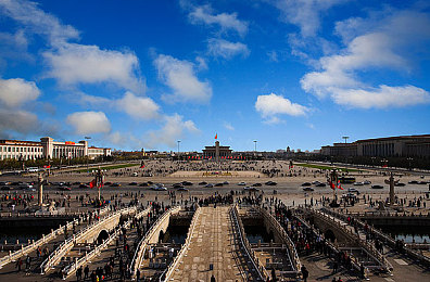 美女裸胸软件：揭秘：这款APP如何定义女性之美？
